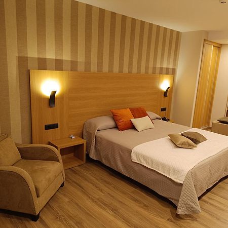 Hotel Praza Camelias à Sarria Extérieur photo
