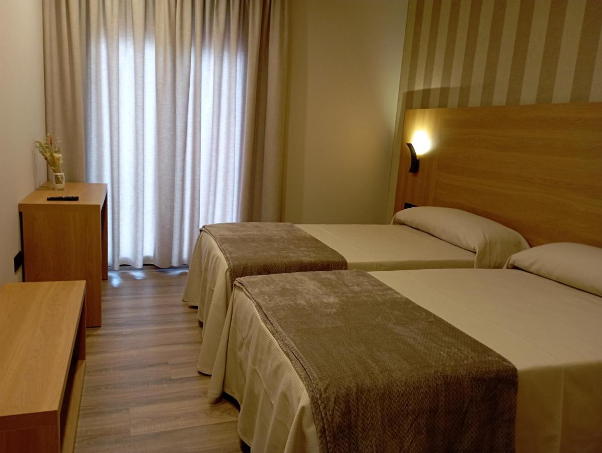 Hotel Praza Camelias à Sarria Extérieur photo