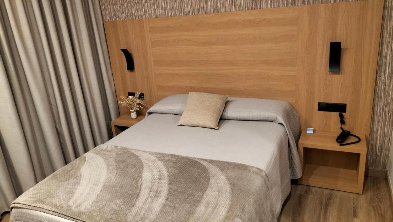 Hotel Praza Camelias à Sarria Extérieur photo